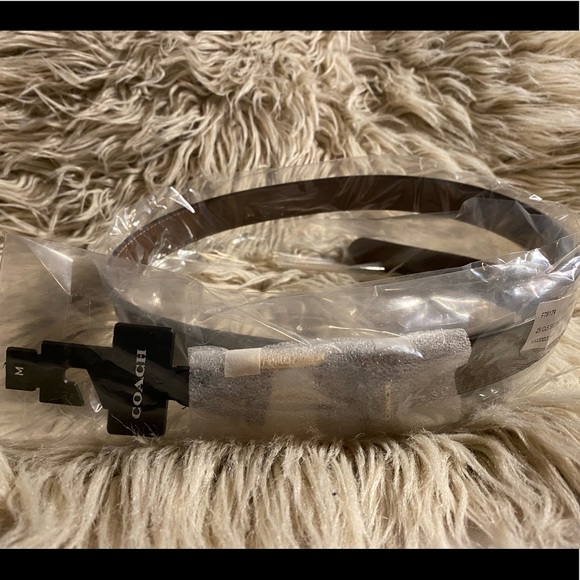 *SOLD*NWT AUTHENTIC* COACH Classic Belt In Signature Canvas Size Medium - Picture 4 of 8